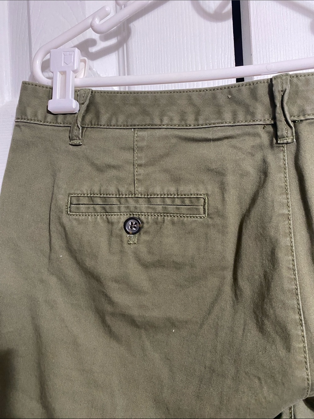 Banana Republic city chino green cuffed shorts size 14 - Picture 6 of 9